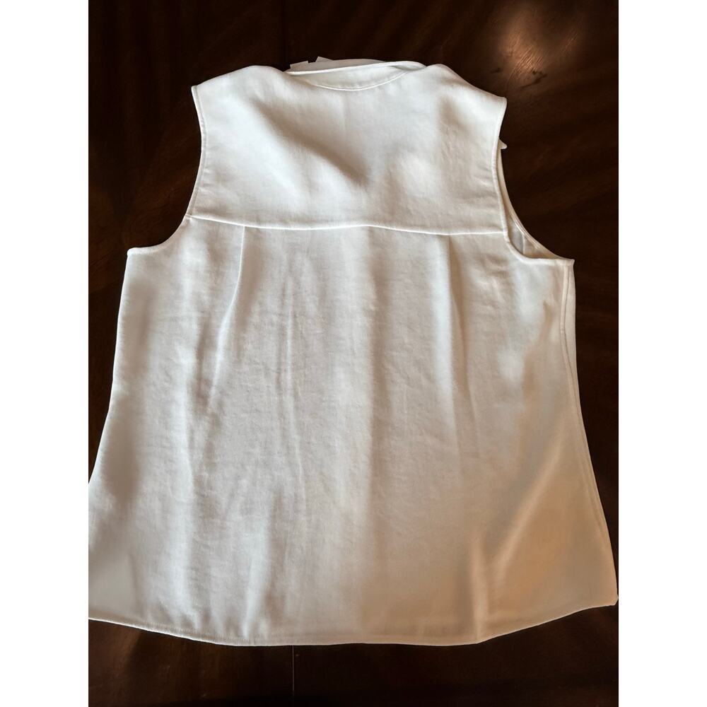 Vince Women's Sleeveless Button Up Blouse Medium White Collared Essential $295 - Picture 8 of 8